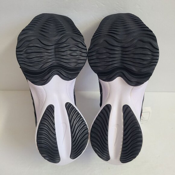 NEW Nike Air Tempo Next% Flyease Shoes CV1889-005 Size 5 Black